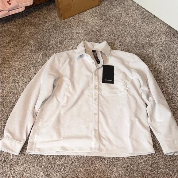 Lululemon LS Button-Up Shirt - Picture 2 of 5